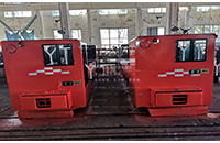 陜西煥然一新的12噸工礦蓄電池電機車重返礦山